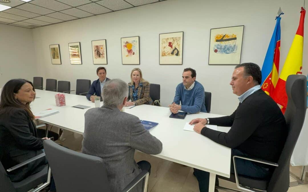 Torrevieja impulsa la segunda fase del programa «Ola» para mejorar la empleabilidad