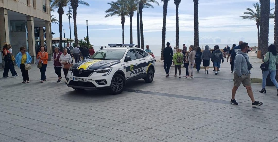 Torrevieja refuerza el control del tráfico con 21 nuevos agentes de movilidad