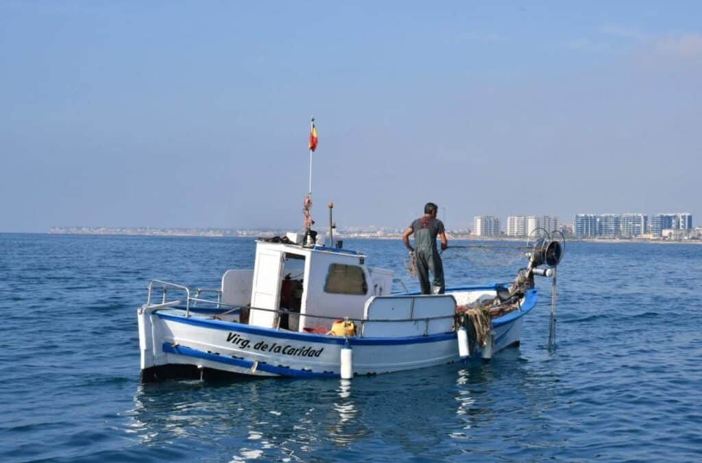 Pesca en peligro: Torrevieja reclama a la UE más días de faena para salvar su flota