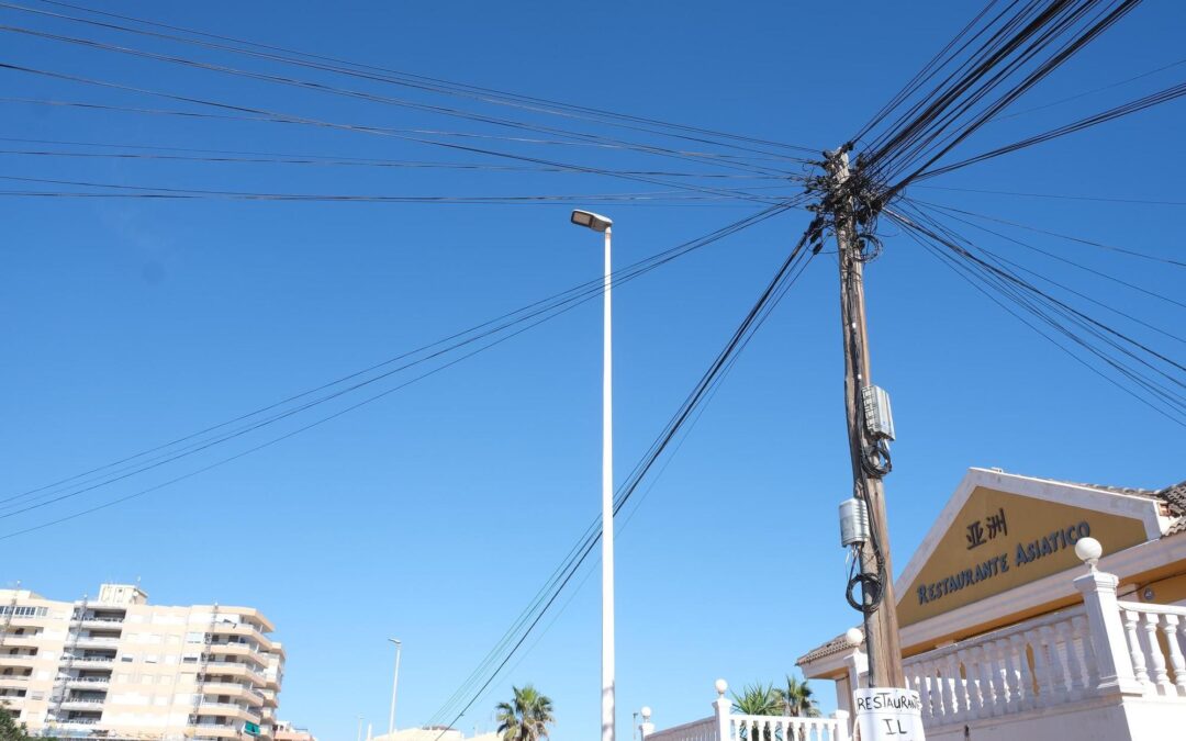 Torrevieja aprueba una nueva ordenanza para regular las instalaciones de telecomunicaciones en la ciudad